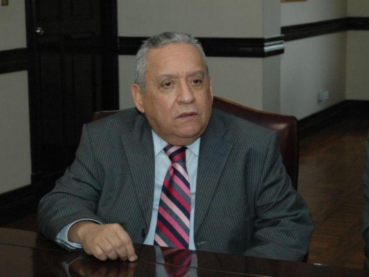 El periodo del magistrado Víctor Benavides vence en diciembre de 2015.