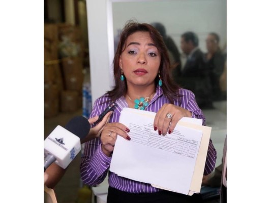 Romero renunció a Ampyme en el 1 de julio de 2015 .