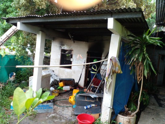Estalla tanque de gas en una residencia en Chitré, dos familias requieren de ayuda