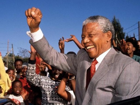 Sudáfrica recuerda a Mandela a los 101 años de su nacimiento