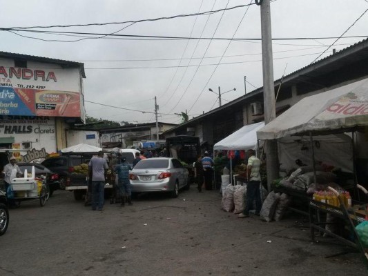 Mercado de Abasto no cuenta con las mejores condiciones de salubridad.