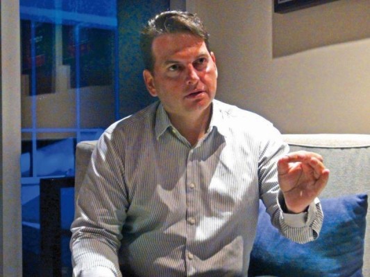 Clare: Todos nos equivocamos al tenerle tanta confianza a Pellegrini