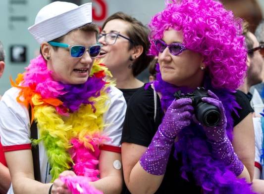 Más de cien mil personas marchan en Chile en el Día del Orgullo Gay 