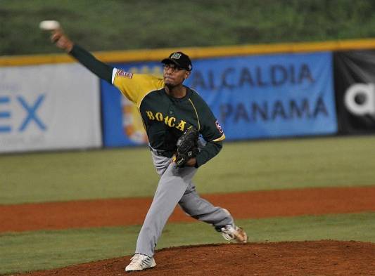 Euclides Bethancourt ganó el partido por Bocas.