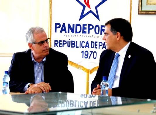 Roberto Arango (iz) y Camilo Amado.