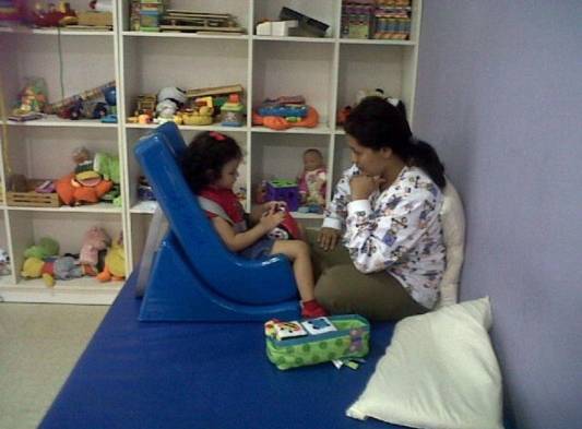 Niños autistas tienen dificultad para comunicarse.