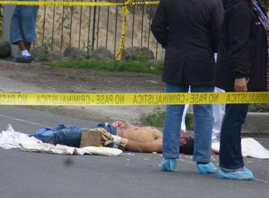 La madre del joven asesinado dijo a un canal de televisión que su hijo no se metía con nadie