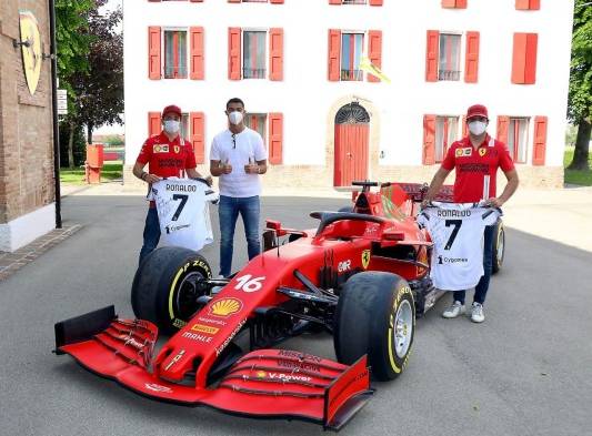 CR7 visita el cuartel general de Ferrari junto a directiva del Juventus