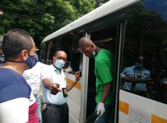 Personas en situación de calle en San Miguelito son llevados a albergue