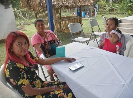 Madres de la comunidad de Las Filipinas en Lídice de Capira celebraron su día