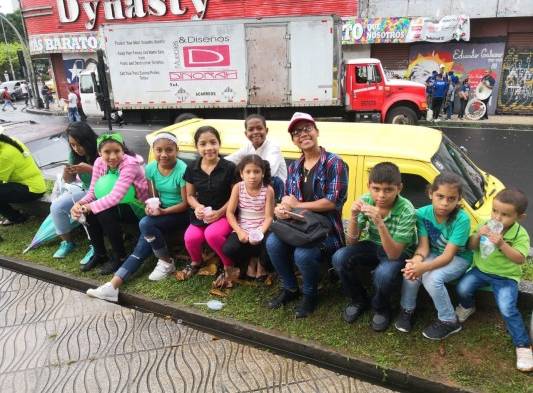 Iglesia Bautista en Panamá conmemora el mes de la Biblia