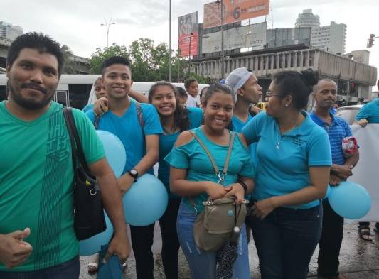 Iglesia Bautista en Panamá conmemora el mes de la Biblia