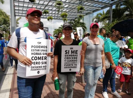 Realizan marcha por la conciencia ambiental