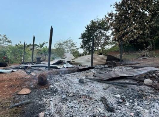 Una adulta mayor y sus nietos quedan damnificados tras incendio en Coclé