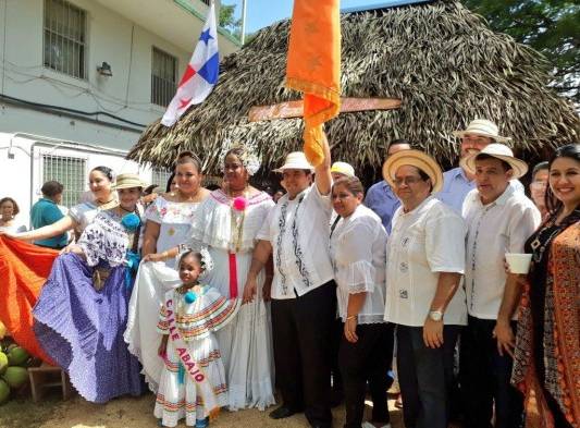 Costumbres, bailes y comidas típicas en concurso Mi Ranchito Campesino