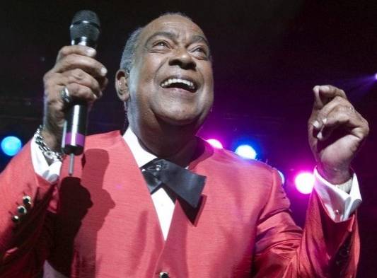 Cheo preparaba su viaje a México, donde ofrecería un concierto este sábado en Acapulco junto con Oscar de León.