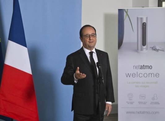 Hollande dijo hoy que el fisco investigará las revelaciones de los Papeles de Panamá, que han puesto al descubierto cientos de presuntos casos de evasión fiscal a través de la creación de empresas en paraísos fiscales. En declaraciones a la prensa, Hollande consideró la filtración como una buena noticia, ya que, a su juicio, nos va a generar ingresos fiscales por parte de aquellos que han defraudado.