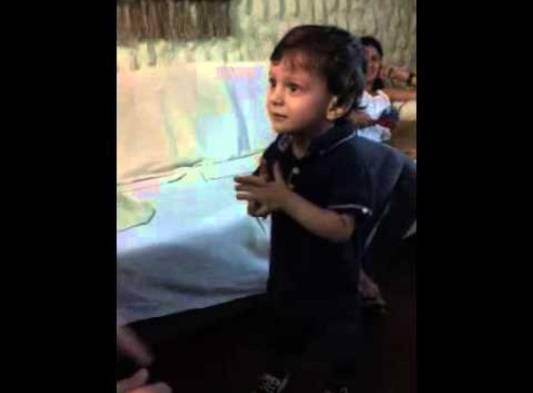 Niño venezolano de 2 años se sabe todas las capitales del mundo
