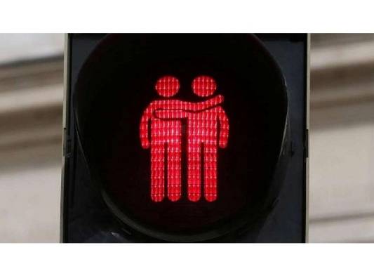 La idea es para combatir la homofobia.