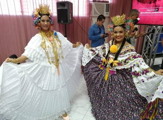 Desfile de las Mil Polleras resalta el turismo cultural de la región