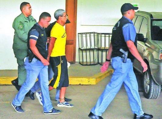 Rafael Guardia Jaén, trabajó en el Banco Hipotecario y en el PAN.