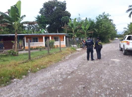 Tres delincuentes balean a dueño de tienda para robarle en Chiriquí