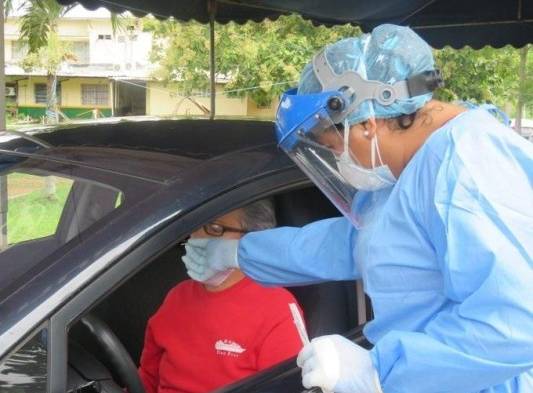 Los hisopados fines de semana se reactivaron en el hospital Nicolás Solano de La Chorrera.