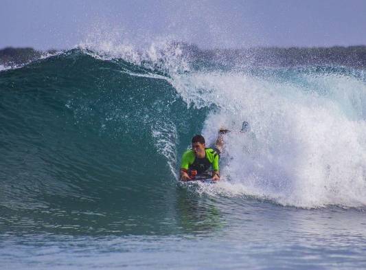 Víctor Ballestero participa de Convivios Nacionales Bodyboarding