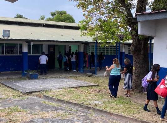 Un nuevo año escolar comienza en Panamá. Abren las puertas a la sabiduría y el conocimiento