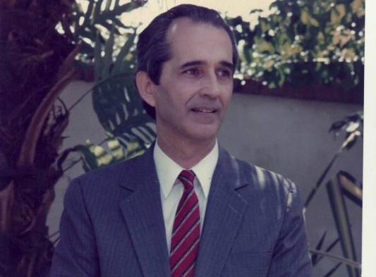 Ricardo Arias Calderón.