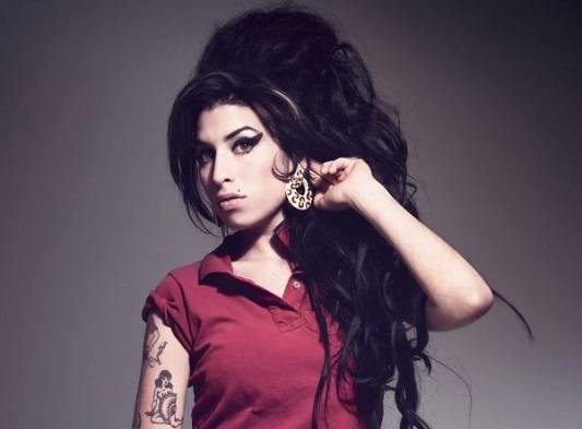 Amy Winehouse tendrá una escultura en el vecindario de Londres