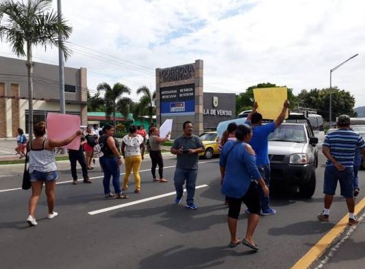 Protestan en Chame para que les entreguen sus casas