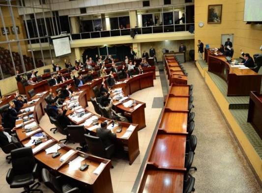 CSJ admite amparo de garantías presentada por Yanibel Ábrego 