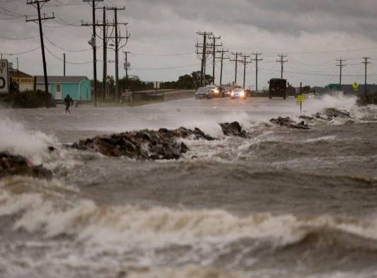 La zona de Carolina del Norte se ha visto bien afectada por el huracán Arthur.