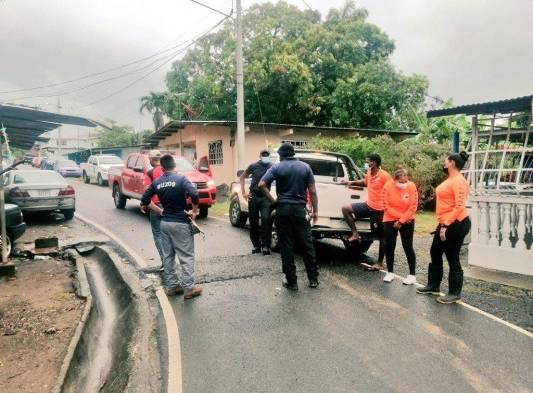 Buscan a un hombre y un menor de edad desaparecidos en el Lago Gatún