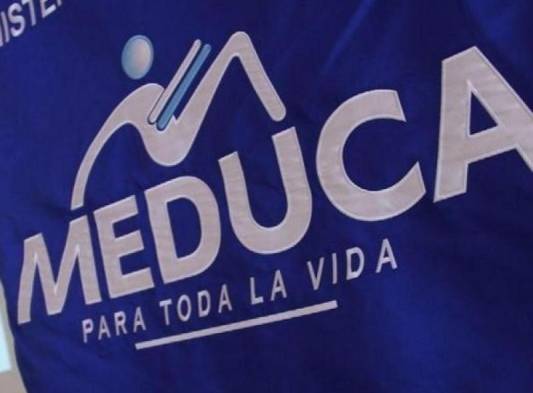 Meduca anima a los estudiantes a que se inscriban en los bachilleratos