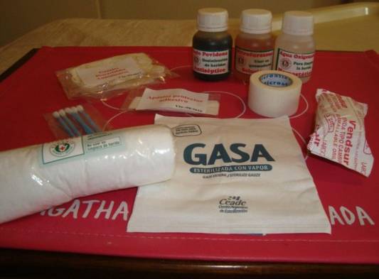 ¿Cómo preparar un botiquín de primeros auxilios en casa?