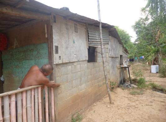 Residentes de Felipillo recuerdan inundaciones que han vivido en años anteriores y temen se repitan.