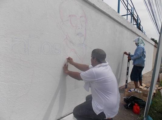 Usaron una parte del muro del estadio de béisbol Omar Torrijos.