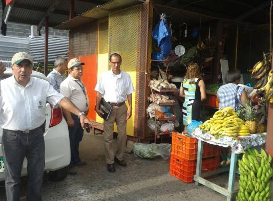 Hoy se realizarán una jornada de aseo en los alrededores del local.