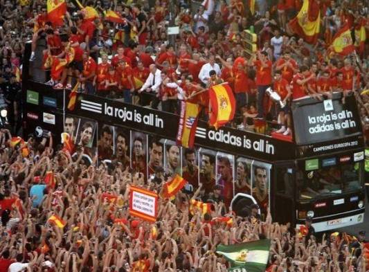 Foto ilustrativa de fanáticos de fútbol.