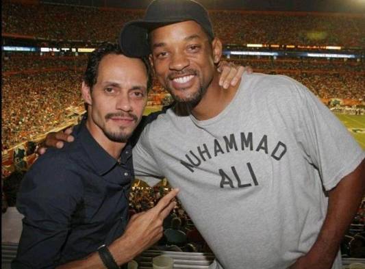El actor acompaña a su gran amigo Marc Anthony en su gira de concierto en los diferentes departamentos.