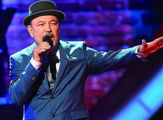 El cantante panameño Rubén Blades, declaró en una entrevisra a Variety Latino que “Jennifer López es tan latina como Donald Trump”, al denotar las diferencias que existen entre un inmigrante en Estados Unidos y los hijos de inmigrantes nacidos en ese país.