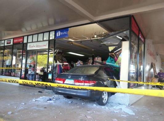 Susto se llevaron quienes estaban en local