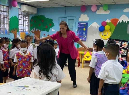 Un nuevo año escolar comienza en Panamá. Abren las puertas a la sabiduría y el conocimiento