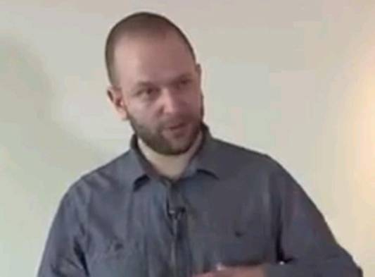 Paracaidista noruego se salva de meteorito