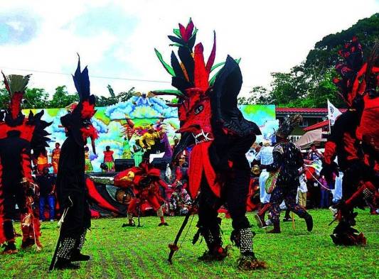 Festival rinde honor a los congos.
