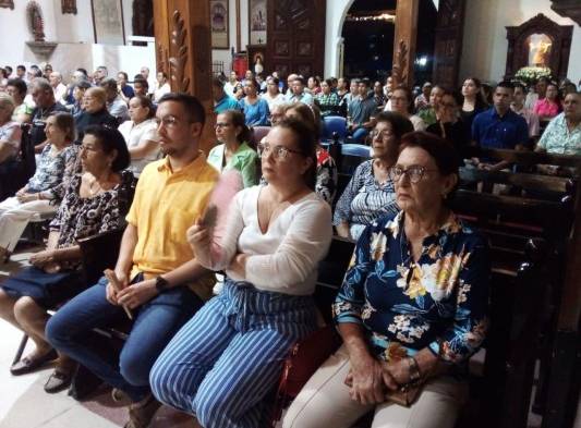 Cientos de devotos participaron de la procesión de Santa Librada 