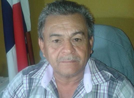 Sigue la tiradera de basura en lote baldío