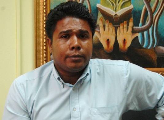 ‘¿Y si entregamos las armas al Gobierno y el rival no lo hace?’